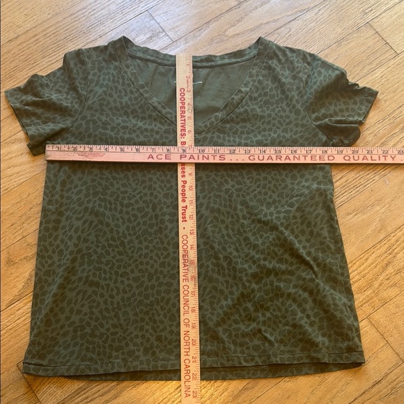 GAP Tee - Picture 6 of 7